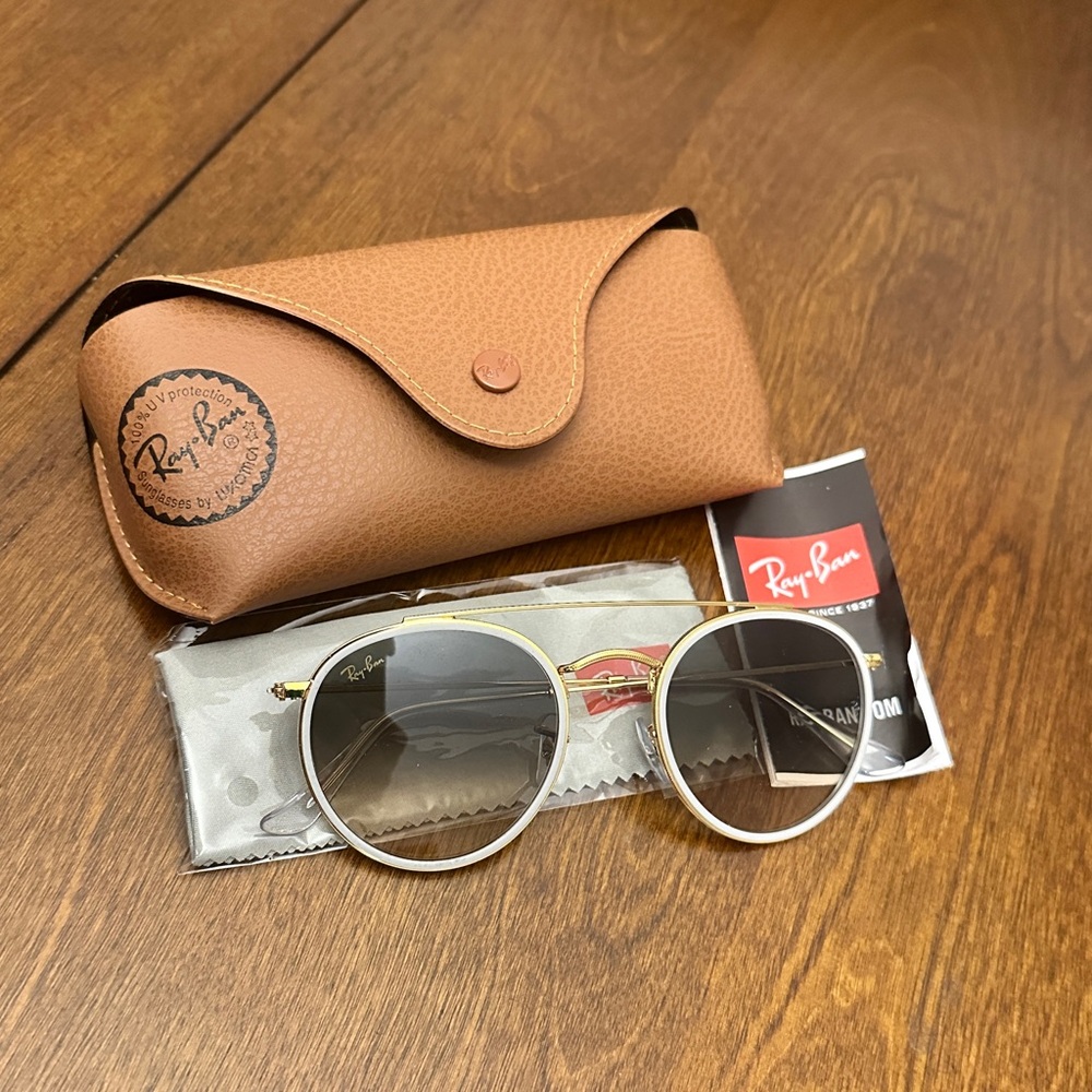 Ray-Ban Round Double Bridge Sunglasses with Tan Case